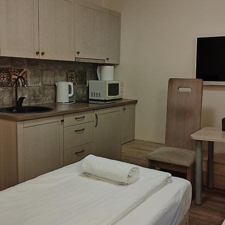 Kubu Ground Floor Rooms Клайпеда Экстерьер фото